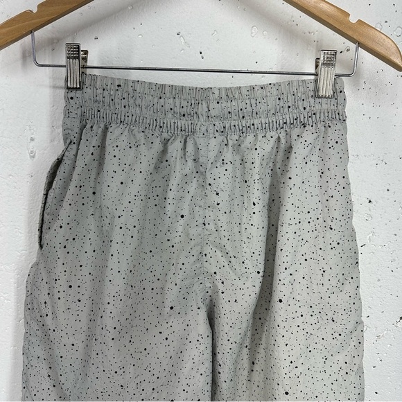 Nike Air Jordan Men’s size XS Gray Poolside Cement Training Shorts - Picture 8 of 13